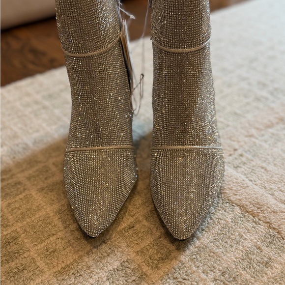 Sparkling Silver Ankle Boots NWT - Picture 5 of 7